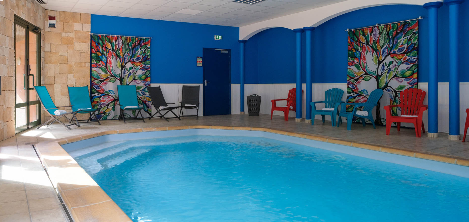 Hôtel avec piscine Vienne-le-Château